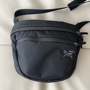 Arcteryx mantis 2 waistpack black